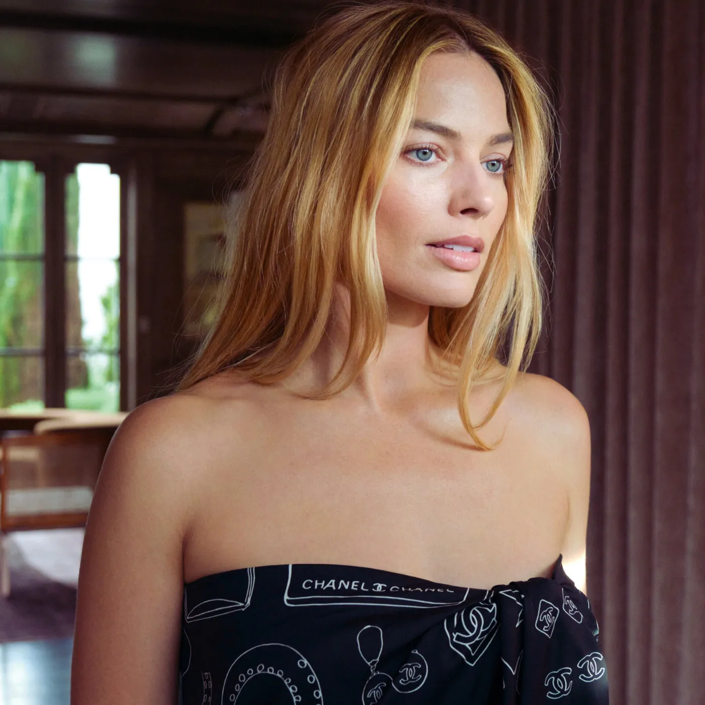 image_684ef2f26a799 Margot Robbie Drops Bombshell at Glastonbury Without Warning