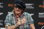 The secret relationship kept hidden for 2 years – Johnny Depp just accidentally revealed it in a brief interview. 1 The secret relationship kept hidden for 2 years – Johnny Depp just accidentally revealed it in a brief interview.