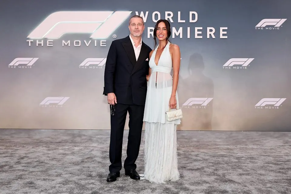 image_68525599ad9d2 Brad Pitt and his young girlfriend turned the F1 tour into sweet dates in New York!?