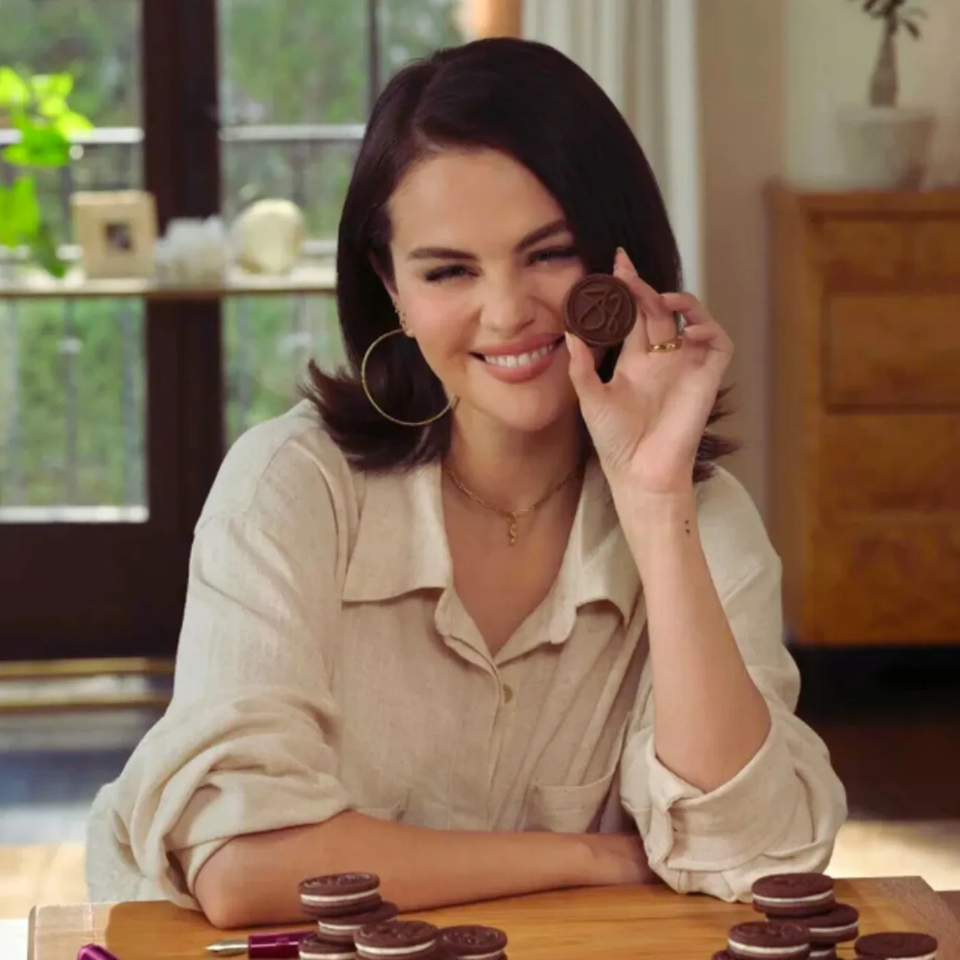 image_6852603d562b9 Selena Gomez’s Horchata Oreo Collab Hits Different — Sweet, Spicy, and Stirring Up the Internet