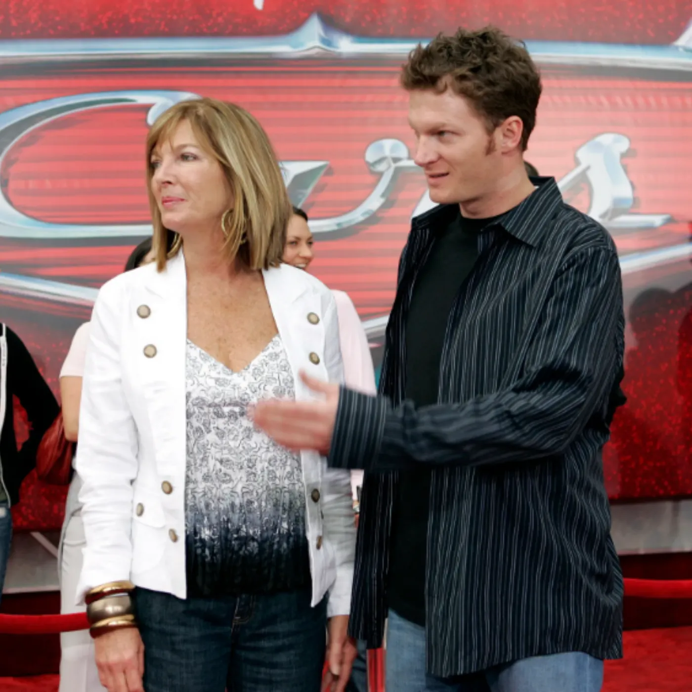 NASCAR NEWS TODAY: Dale Earnhardt's Sister Kelley Earnhardt "JUST DID SOMETHING BAD" Shocks NASCAR World on Race Day to Kick Off Season 19 NASCAR NEWS TODAY: Dale Earnhardt's Sister Kelley Earnhardt "JUST DID SOMETHING BAD" Shocks NASCAR World on Race Day to Kick Off Season