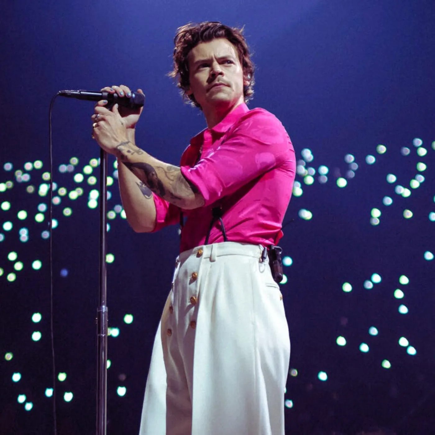 image_6853befcdb70a Harry Styles’ Inner Circle Just Got Exposed – You Won’t Believe Who Turned On Him!