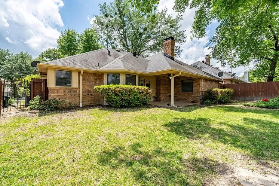 image_6853c4953d75b They Almost Gave It Away: Patrick Mahomes’ Old House Just Hit Rock-Bottom Price