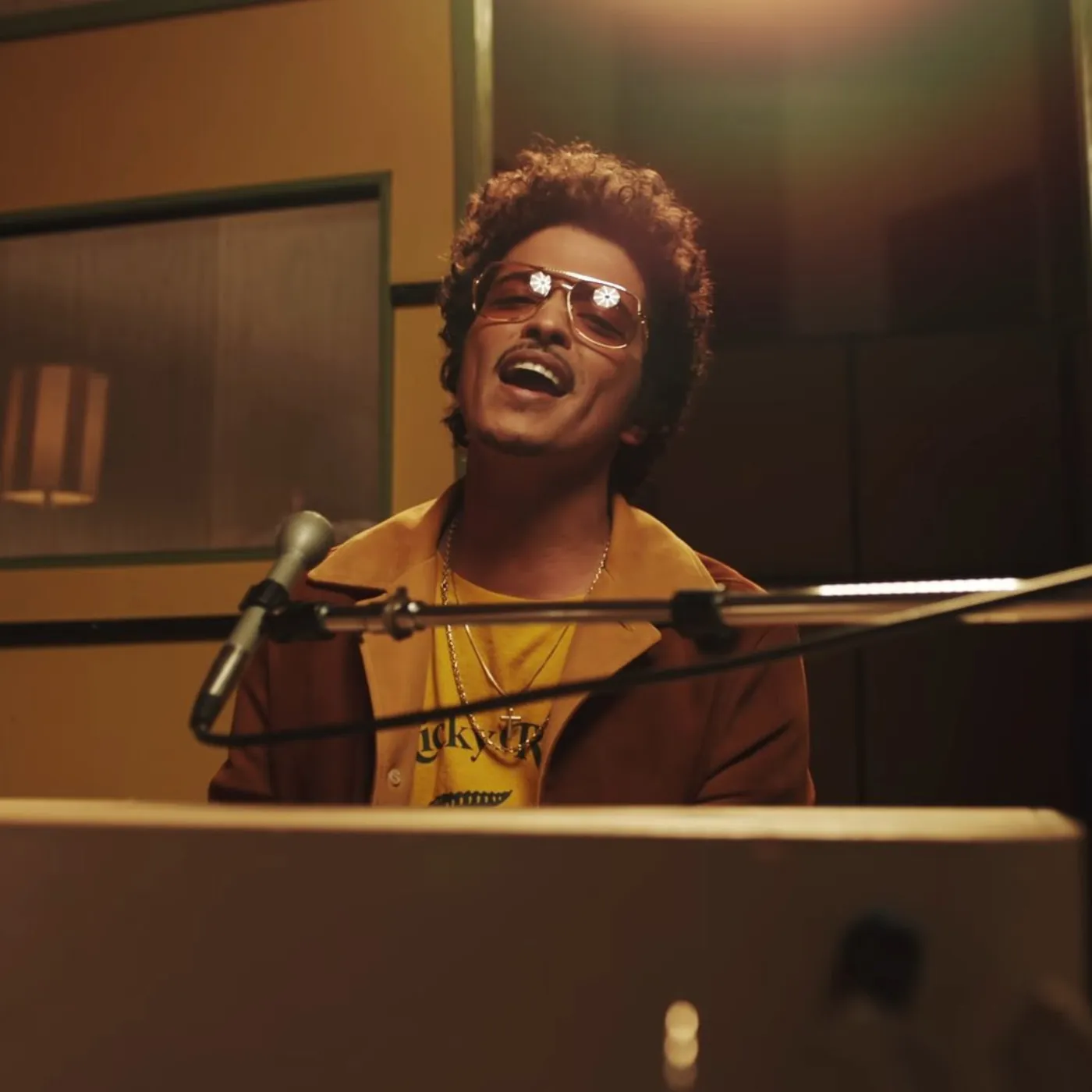 image_6854e08a8d320 Bruno Mars Lives Like He’s Broke and That’s the Power Move