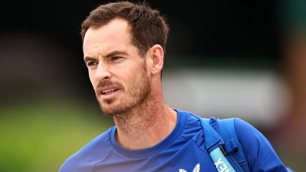 image_6854ff8e171e2 “He Was Never One of Us” — Andy Murray Opens Up About Why Federer Always Felt Like a Legend Among Mortals