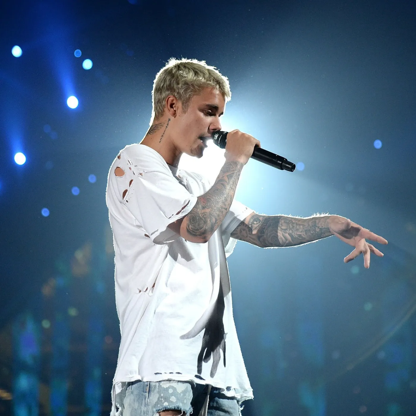 Hailey Bieber Explodes on Justin Bieber: “You’re Raw Meat for Lions”