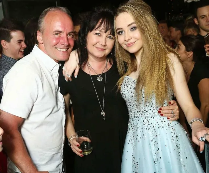 image_6855267609266 “You Made Me Who I Am”: Sabrina Carpenter’s Tearful Birthday Message to Her Mom Is Breaking Hearts Online