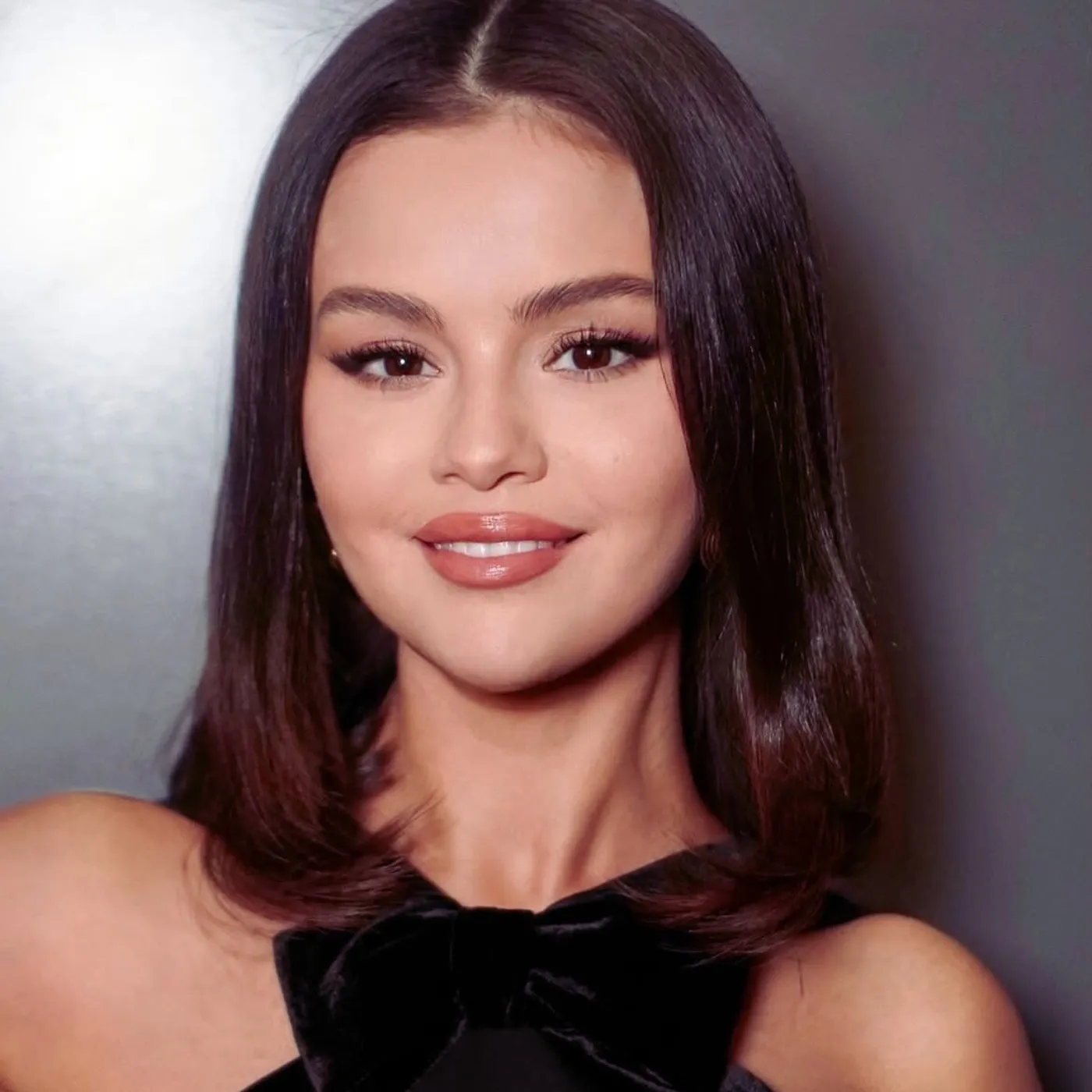 image_685628d02190d Minutes After Justin Bieber Breaks Down, Selena Gomez Drops Hailey Bieber Without a Word