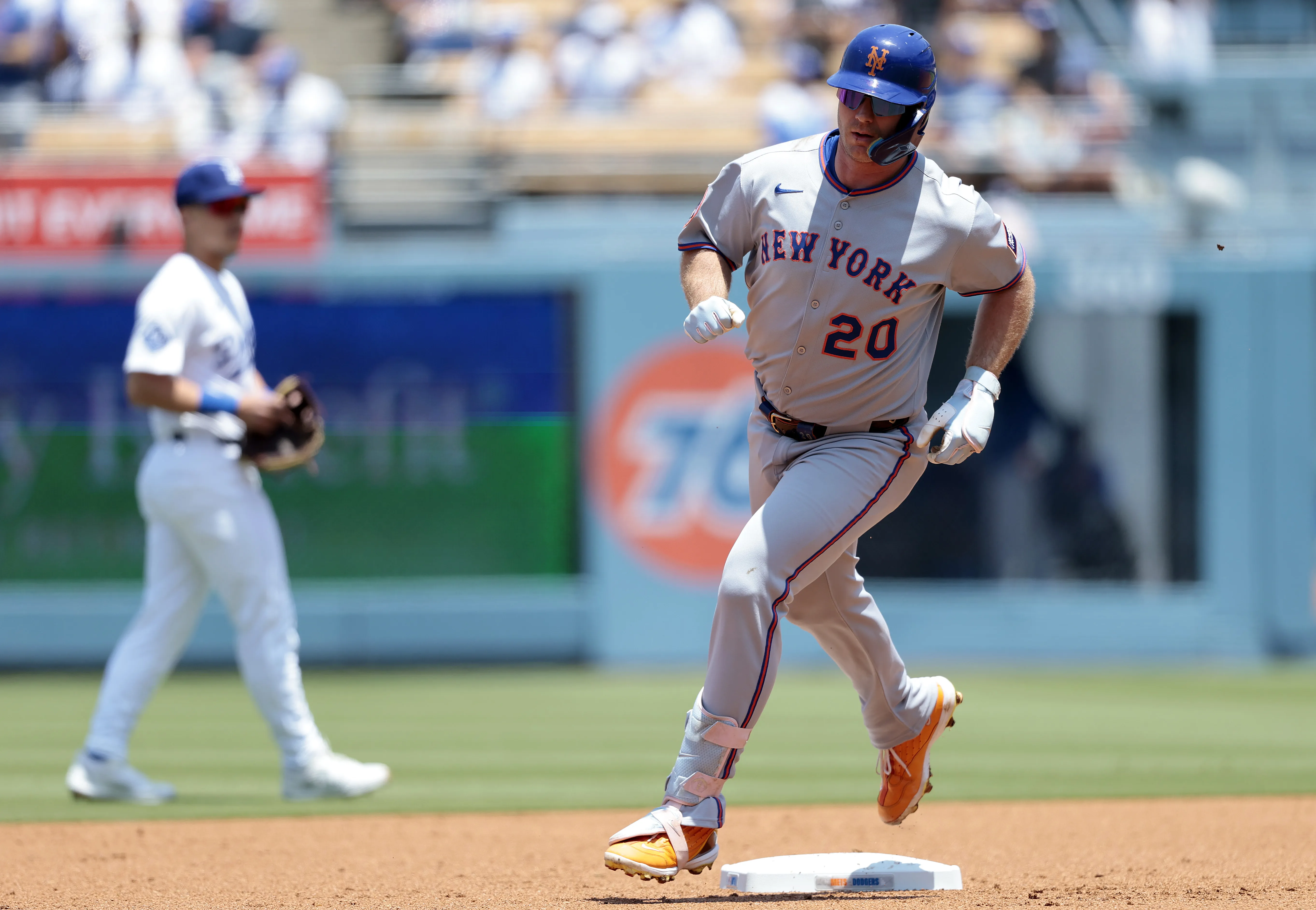 image_685633a260f13 Pete Alonso's Historic Race: 8 More Home Runs to Replace Darryl Strawberry on the Mets' Throne!