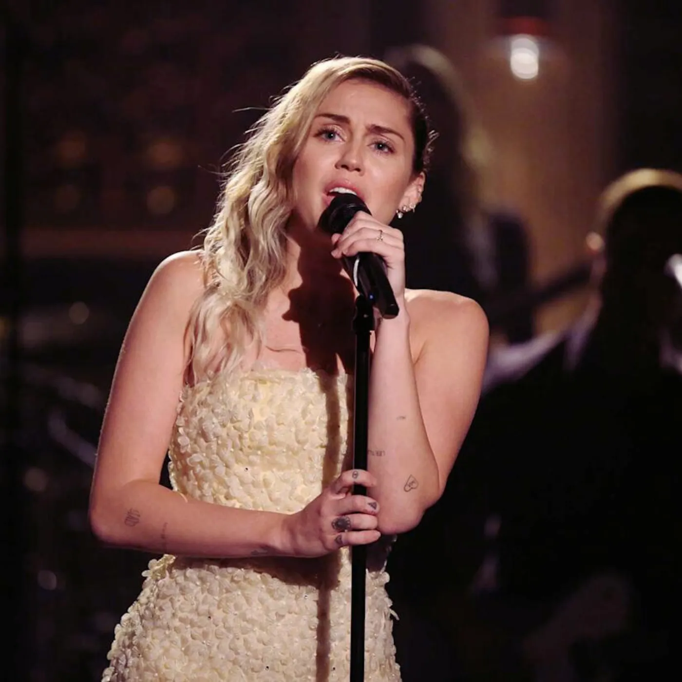 image_68579bd9b7ac4 Plastic Hearts Turns Toxic as Miley Cyrus Calls It Her Biggest Misstep