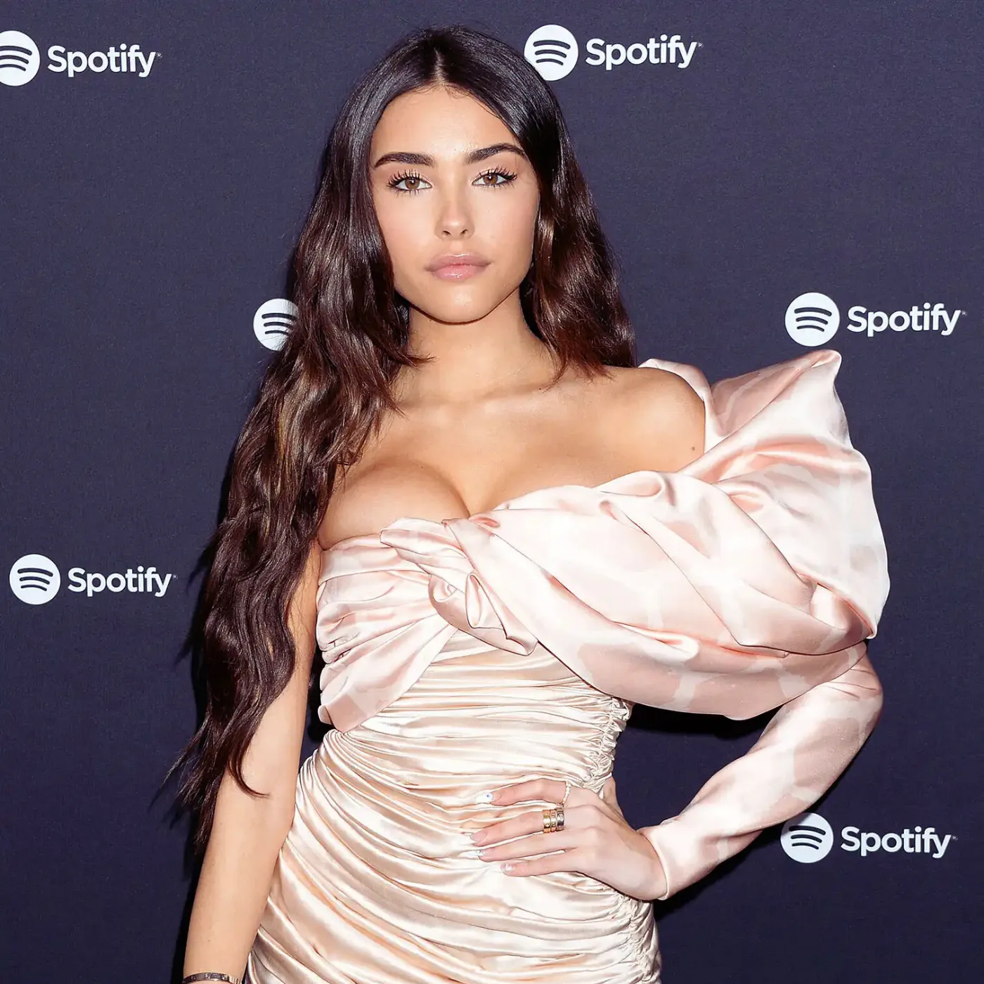 image_6857a3cb3d6b3 Inside the Explosive Feud Tearing Madison Beer’s Family Apart
