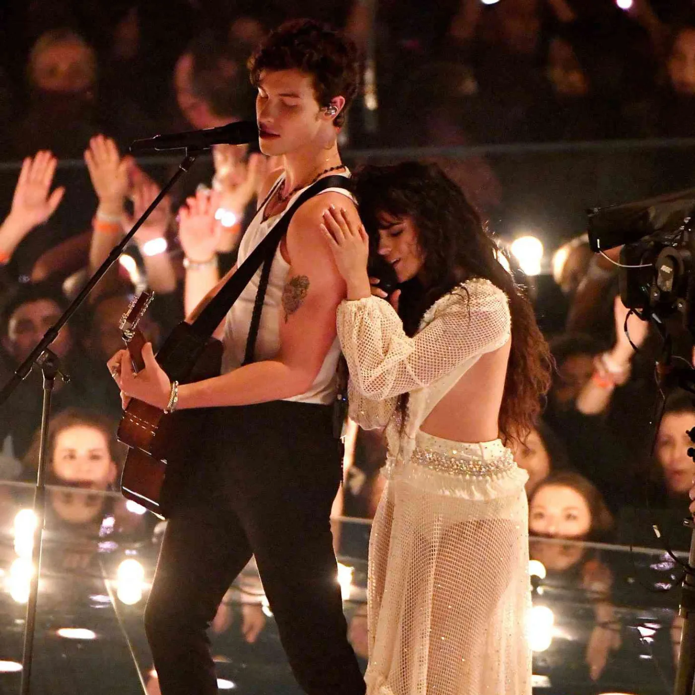 Shawn Mendes' ‘Señorita’ Turns 6 and the Dark Truth Behind the Smash Hit Finally Surfaces 19 Shawn Mendes' ‘Señorita’ Turns 6 and the Dark Truth Behind the Smash Hit Finally Surfaces