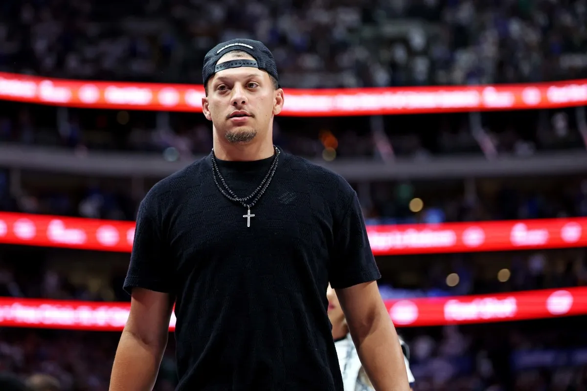 image_6858ca0a213b6 “Not Like This…” — Patrick Mahomes’ Heartbreaking Words After Haliburton’s Injury