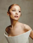 Ariana Grande's 6-Second Post Set the Internet on Fire — And No One Saw It Coming 1 Ariana Grande's 6-Second Post Set the Internet on Fire — And No One Saw It Coming