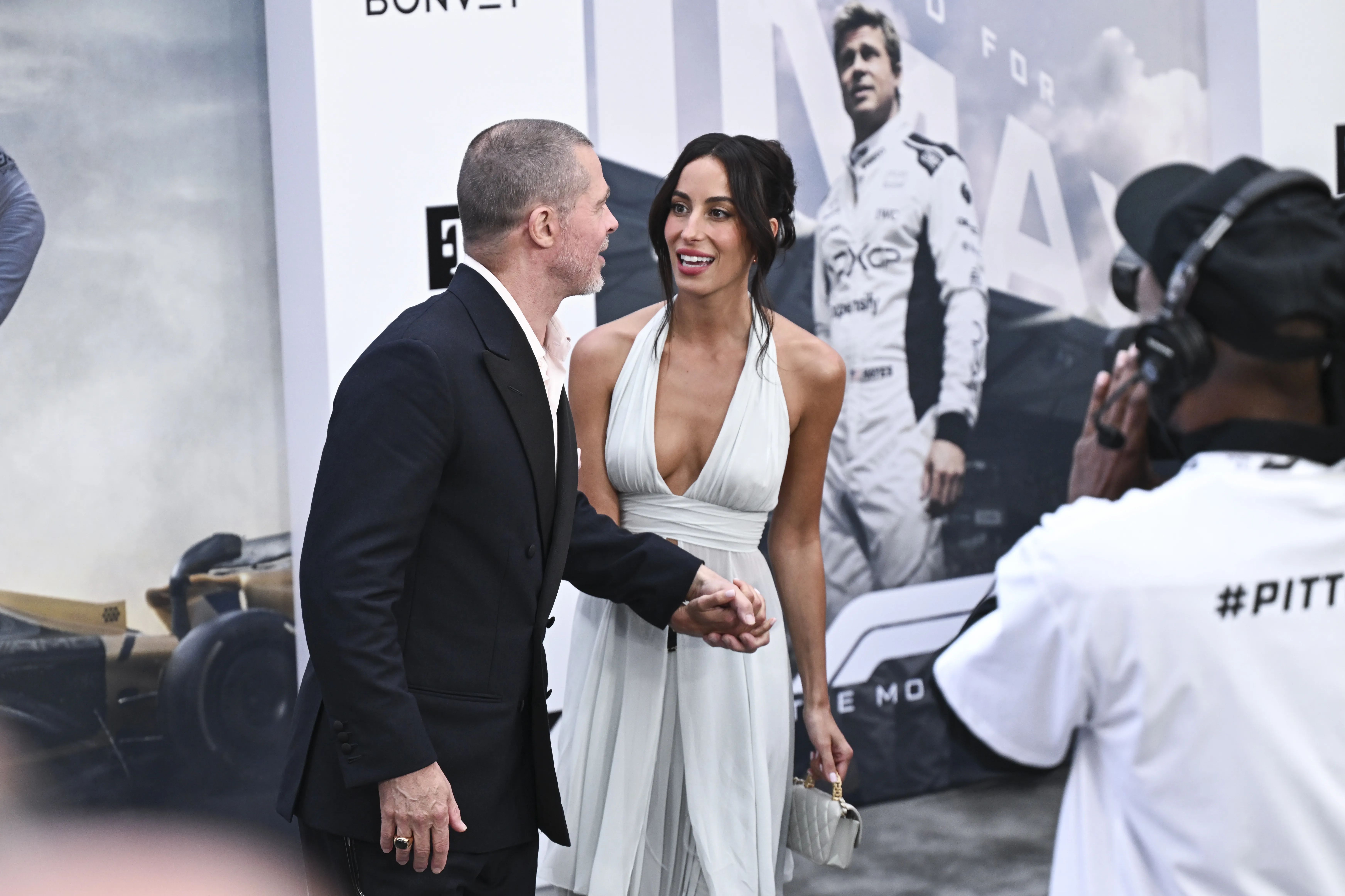 image_6858e97321a45 Brad Pitt "flirting" with a series of models while filming F1? Ines De Ramon was advised to... stay silent!