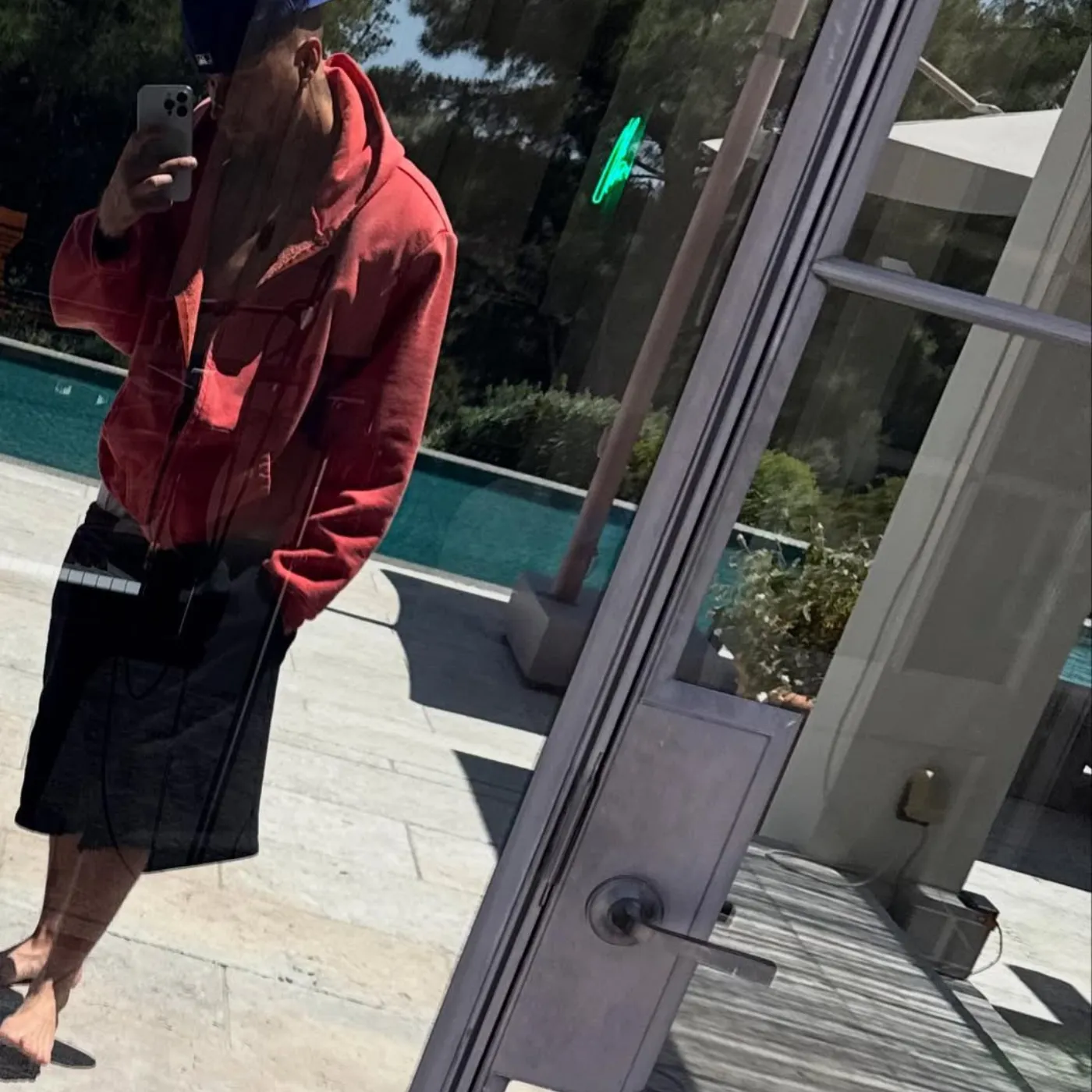 Justin Bieber Divorce Buzz Intensifies But Hailey’s Selfie Sends a Different Message 19 Justin Bieber Divorce Buzz Intensifies But Hailey’s Selfie Sends a Different Message