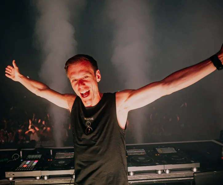 A day on tour with Armin van Buuren: A packed schedule and 3 hours of sleep per day. Why does he still have energy on stage?