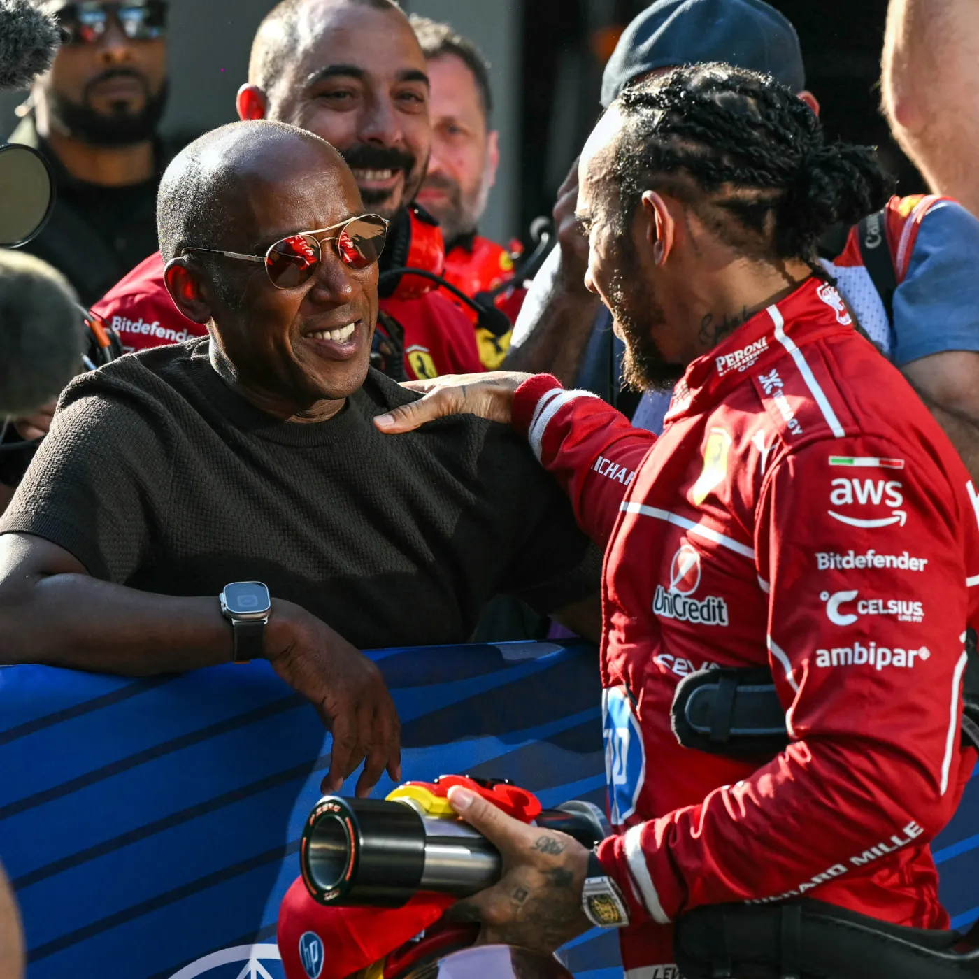 image_685a132a04dcf Lewis Hamilton Signs Autograph for a Fan—Then Breaks Into Tears When Heard His Story