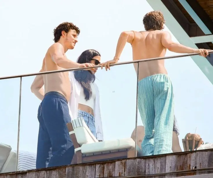 “This Changes Everything”—Shawn Mendes’ Yacht Moment Unleashes Chaos as Hidden Troye Sivan Confession Surfaces