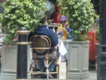 He Was in London This Morning… Now Harry Styles Is in Rome With Someone Fans Can’t Identify 👀 Is It What We Think? 1 He Was in London This Morning… Now Harry Styles Is in Rome With Someone Fans Can’t Identify 👀 Is It What We Think?