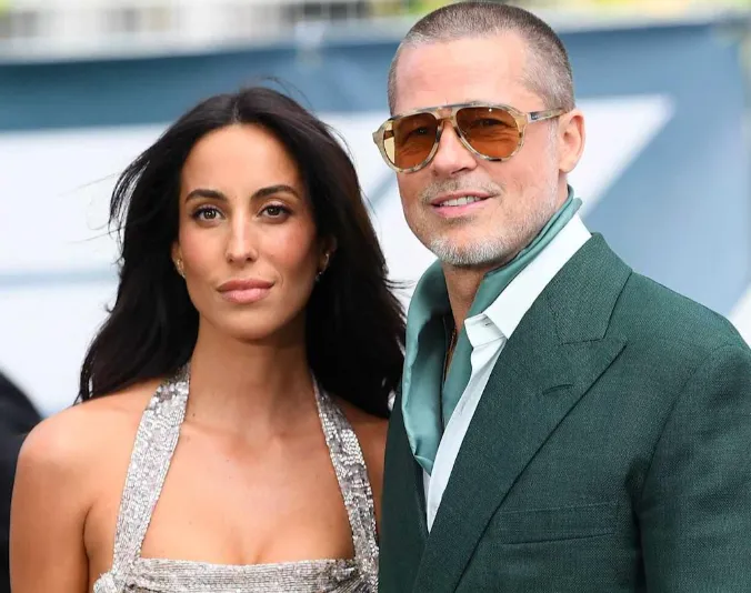 No longer hiding, Brad Pitt publicly expressed his sweet thanks to Ines de Ramon in the crowd at 'F1'. 19 No longer hiding, Brad Pitt publicly expressed his sweet thanks to Ines de Ramon in the crowd at 'F1'.