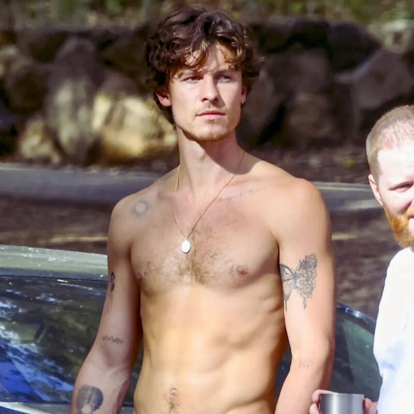 One Wild Obsession Connects Shawn Mendes and Robert Irwin — And It’s Not What You Expect 19 One Wild Obsession Connects Shawn Mendes and Robert Irwin — And It’s Not What You Expect