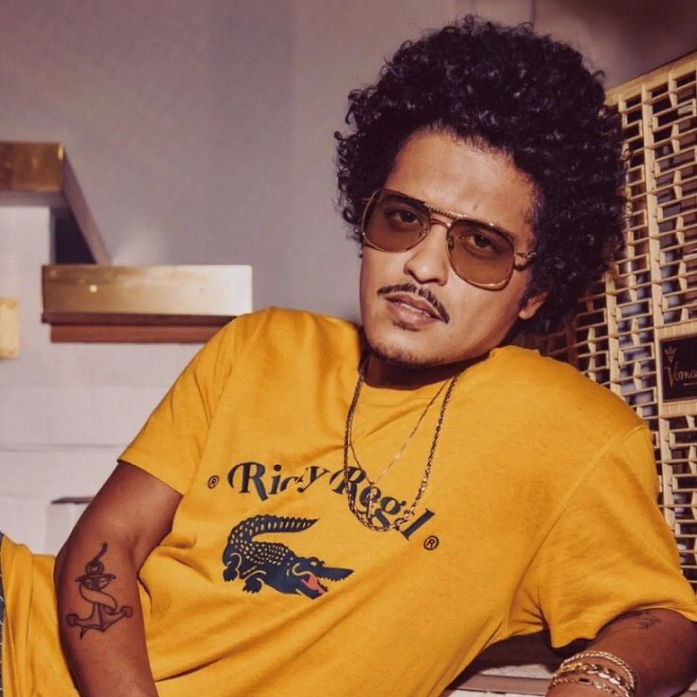 image_685b7f5ef22ed Bruno Mars Hits 2.7B ‘Locked Out of Heaven’ Outscores Uptown Funk Shockingly