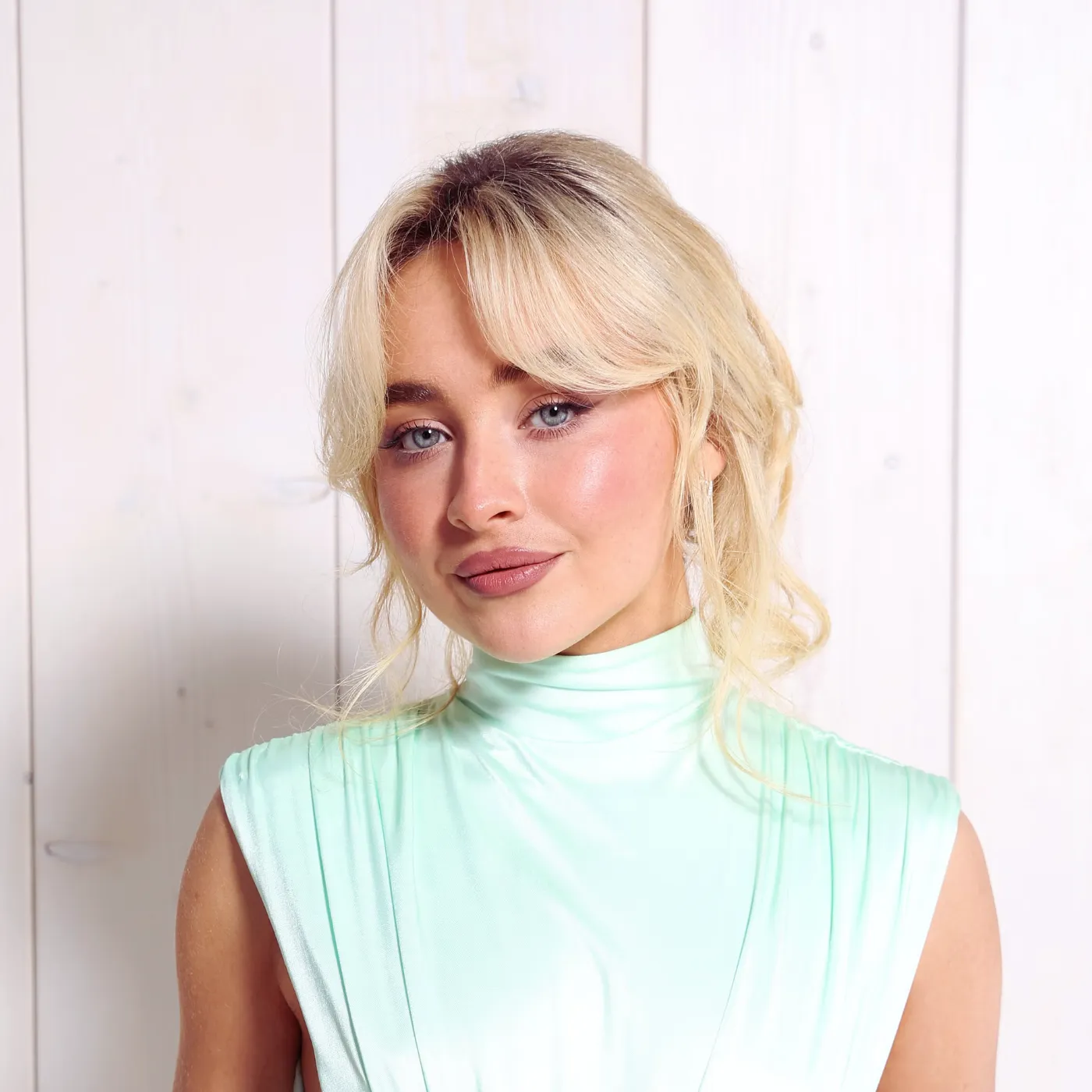 Amaarae Says Sabrina Carpenter Is Her ‘Bright & Colorful Freak Twin’