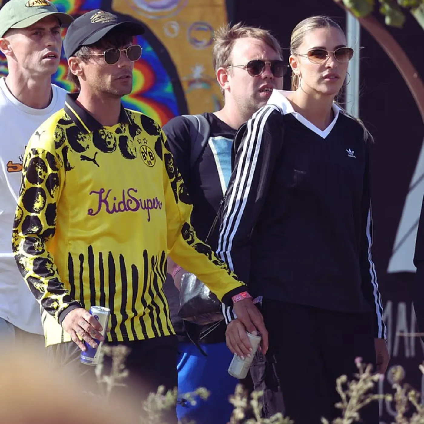 image_685ebcdb28ff0 Louis Tomlinson Pulls Off The Ultimate Distraction Play At Glastonbury With Zara Mcdermott
