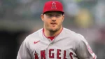 Fans Caught Mike Trout in a Private Moment With Red Sox Rookie — The Truth Is Finally Out 1 Fans Caught Mike Trout in a Private Moment With Red Sox Rookie — The Truth Is Finally Out