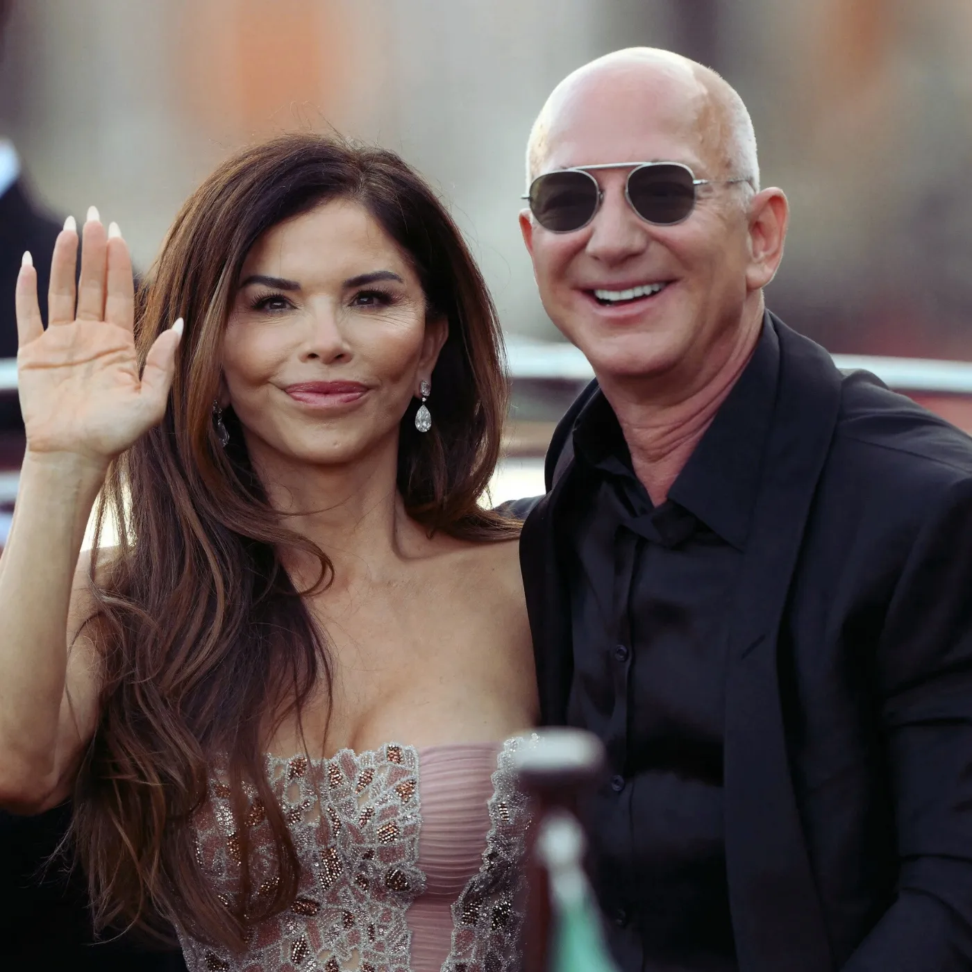 image_6860e39ad9f66 Jeff Bezos Sparks Frenzy After Wild Water Taxi Moment With Bride