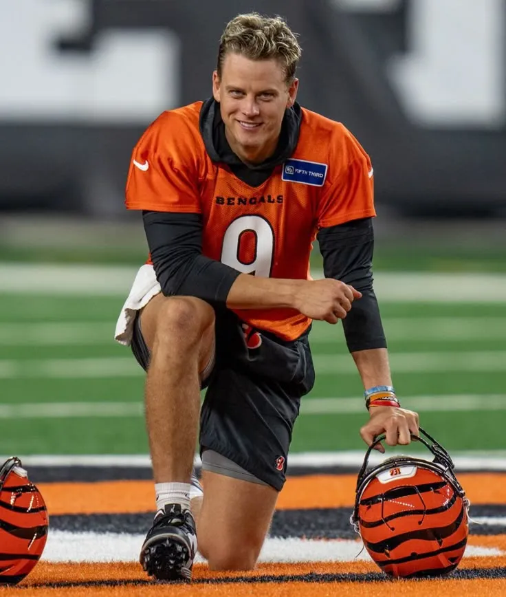 ‘Abnormal Confidence’ or Prophecy? NFL Legend’s Secret Claim About Joe Burrow Is Blowing Up Group Chats