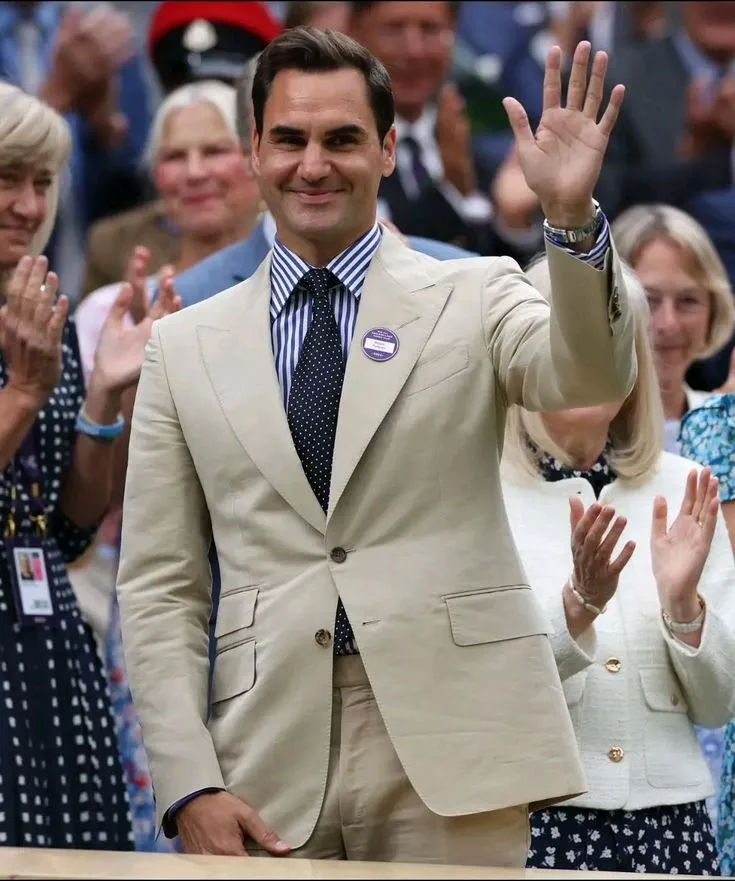 image_6863657dcad82 Three Kisses and a Scandal? Federer’s Intimate Moment With Elegant Blonde Sets Internet on Fire