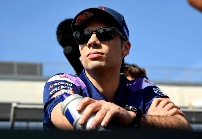 A Different Oliveira: Quiet, Focused, and More Dangerous Than Ever?