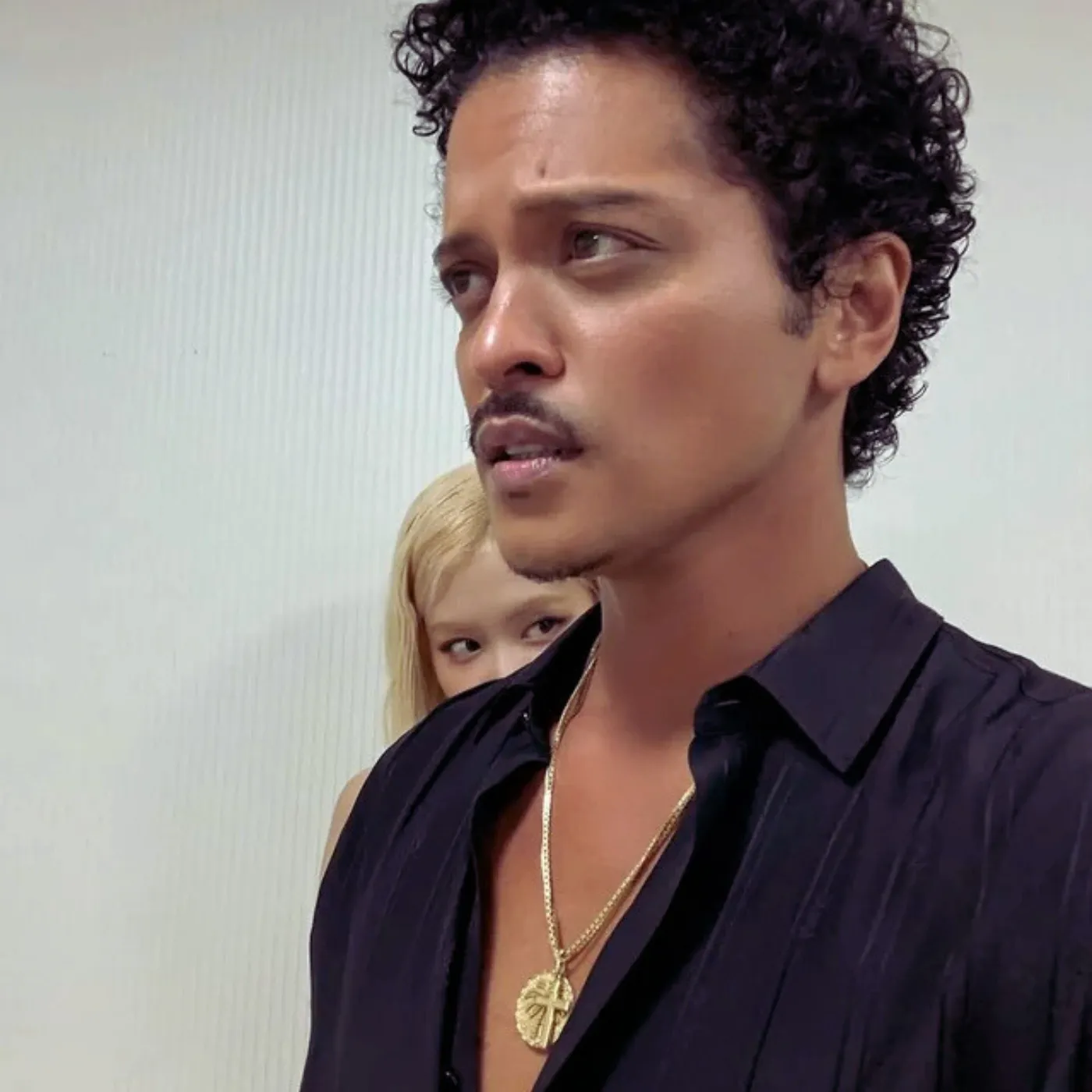 Bruno Mars Spotted With Rosé in Seoul Sparks BLACKPINK Guest Buzz