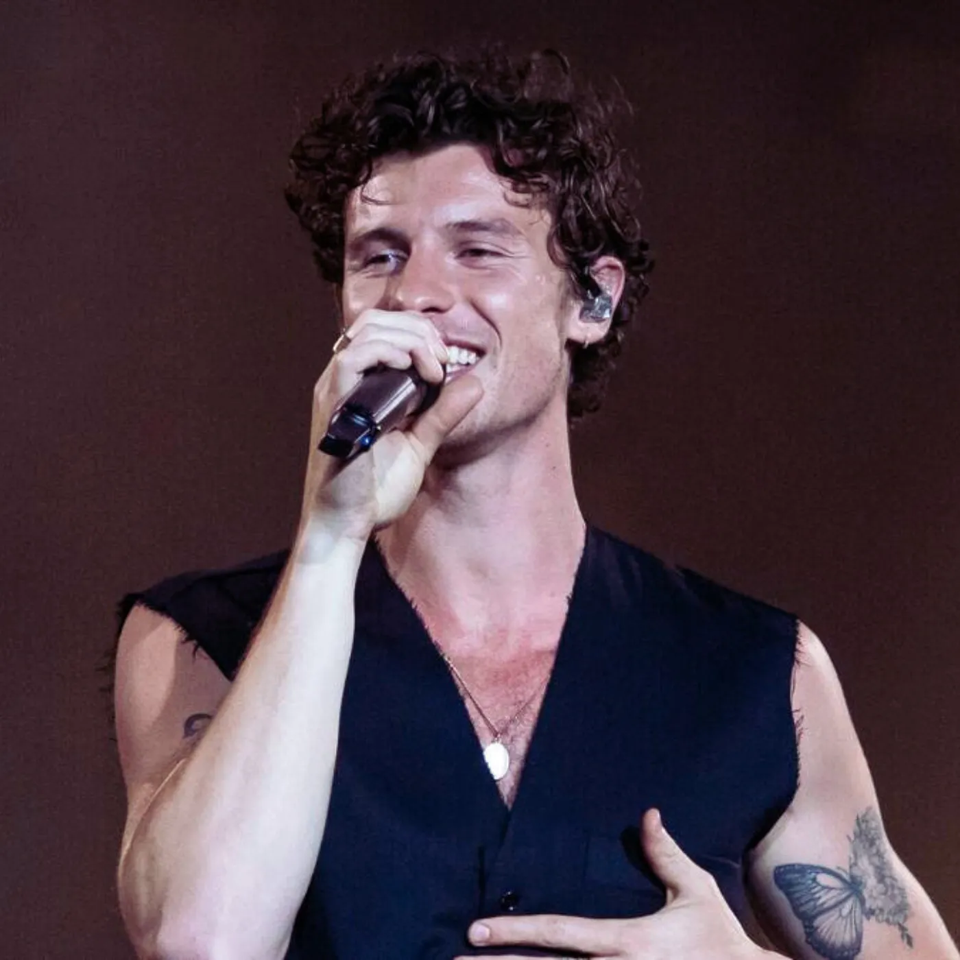 image_6864c8c927bdb The Surprising Link Between Robert Irwin and Shawn Mendes Revealed