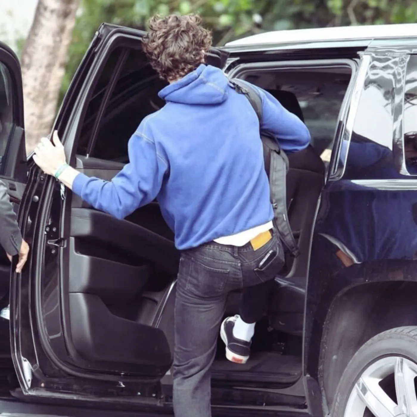 image_68661d33d09c0 Shawn Mendes Leans Hard Into His Most Hated Habit and Sparks Uproar