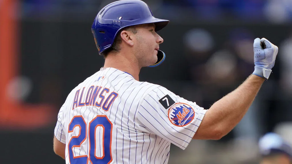 image_6867523e02efb Unstoppable Power: Pete Alonso rips an RBI double high off the wall!