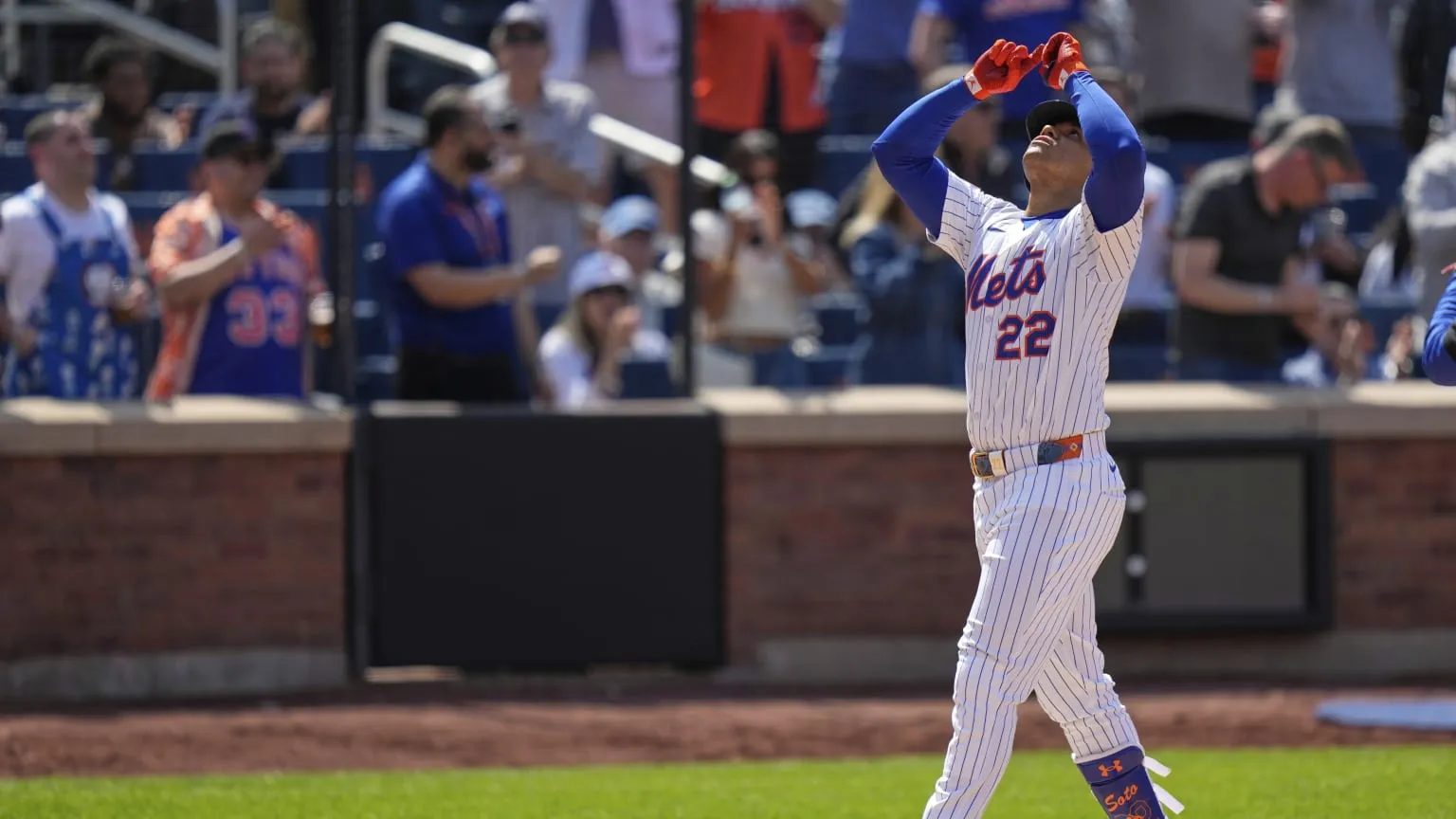 Cameras Caught Juan Soto Flirting While His Team Was Getting Crushed — The Internet Can’t Stop Watching This Clip