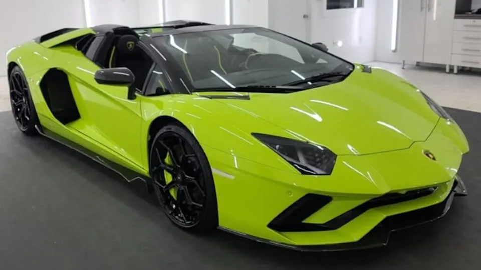 image_686b3f37878f1 Not Everyone Knows: How Expensive and Rare is Brad Pitt's Collection of "Luxury Cars"?