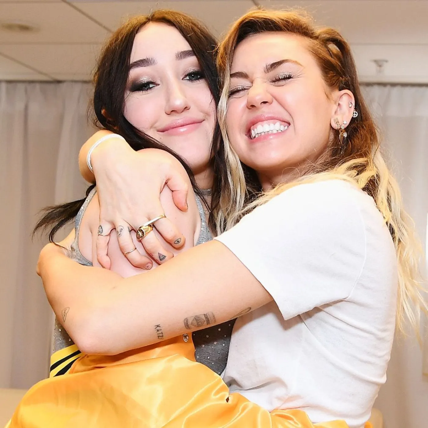 Noah Cyrus Exposes How Miley Cyrus’s Fierce Need for Control Ignited Her Own Ambitions