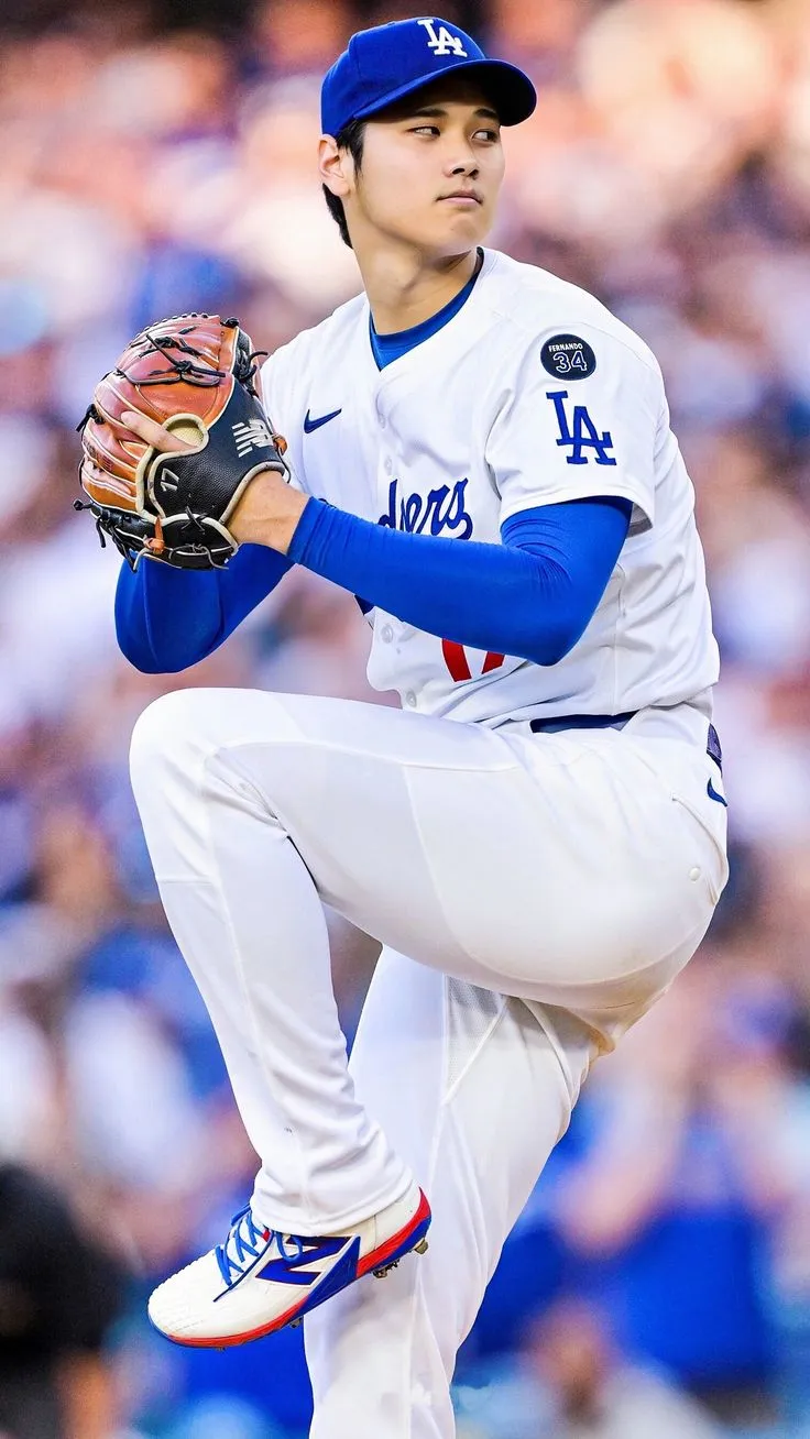 He Thought It Was Just a Handshake — What Shohei Ohtani Did Next Stunned the Rookie Pitcher