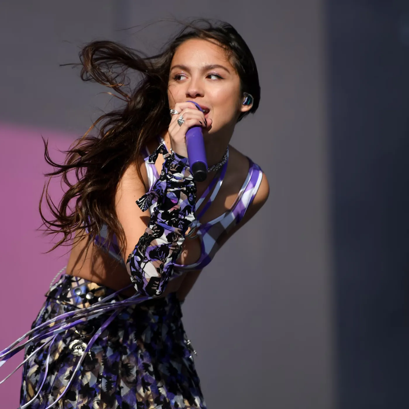 image_686de370af09d Olivia Rodrigo Sparks Fierce Debate over 'Generous or Controlling' Therapy Payments