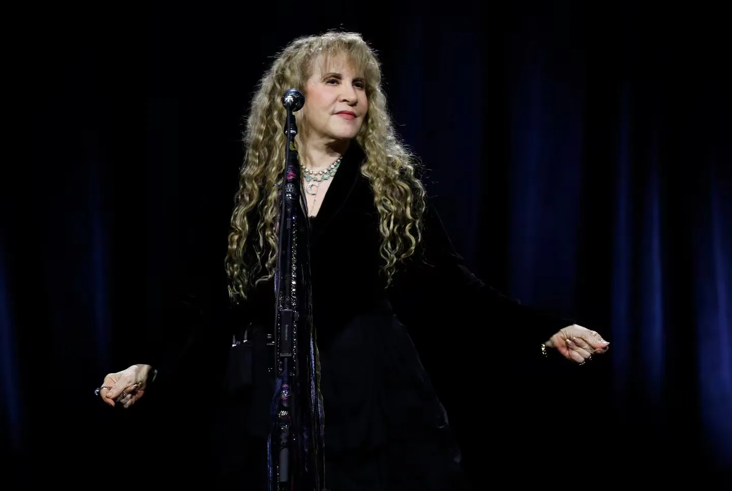 image_686f1aaab1f47 She Wasn’t Just His Idol — The Truth About How Stevie Nicks Quietly Shaped Harry Styles’ Life and Music Is Finally Out