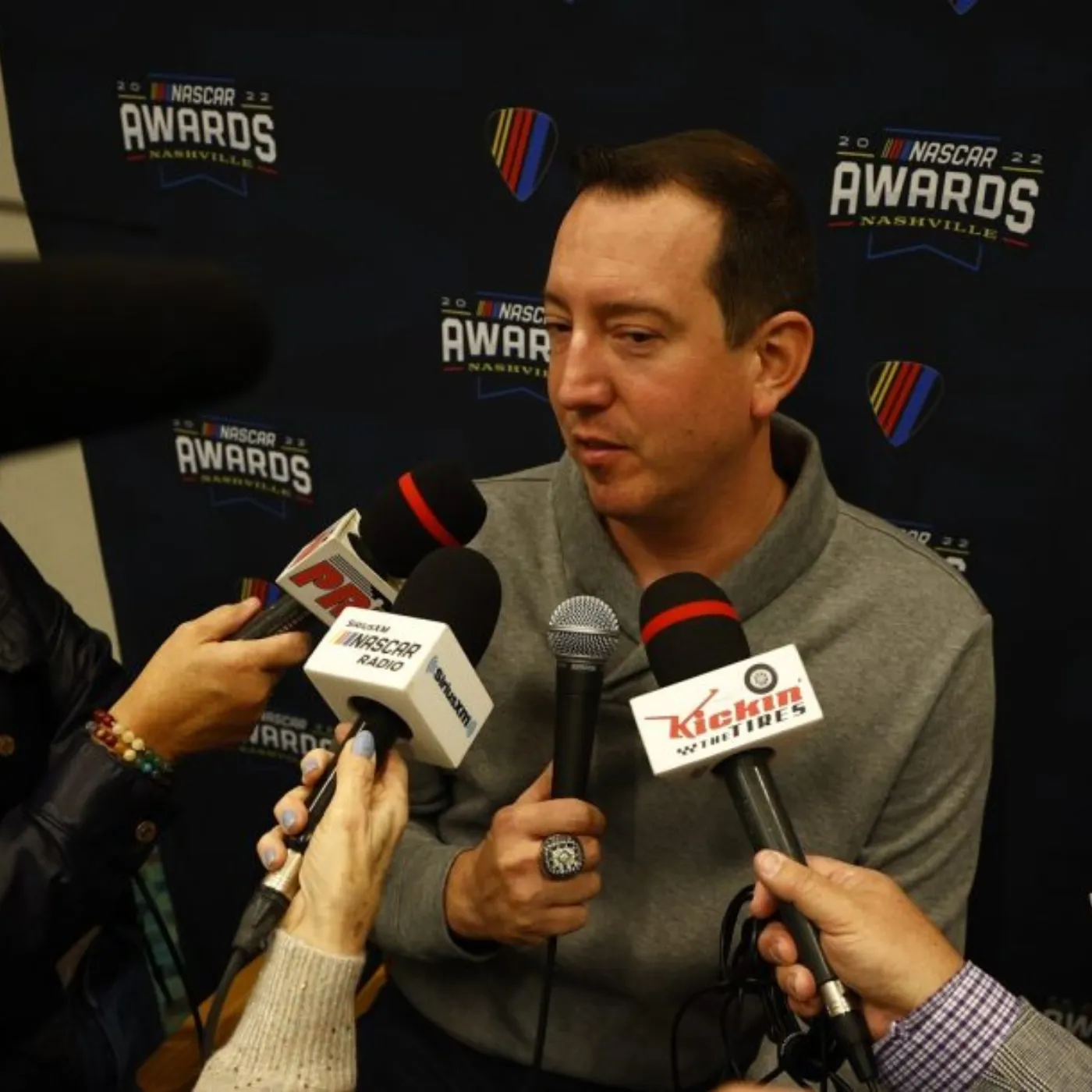 NASCAR Chaos Erupts After Bubba Wallace Flags ‘White Flag’ as Racist—Kyle Busch Responds with Brutal Shot