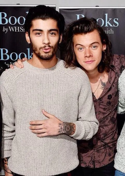 No One Knew Until Now: The Private Message From Harry Styles to Zayn That’s Tearing the Internet Apart