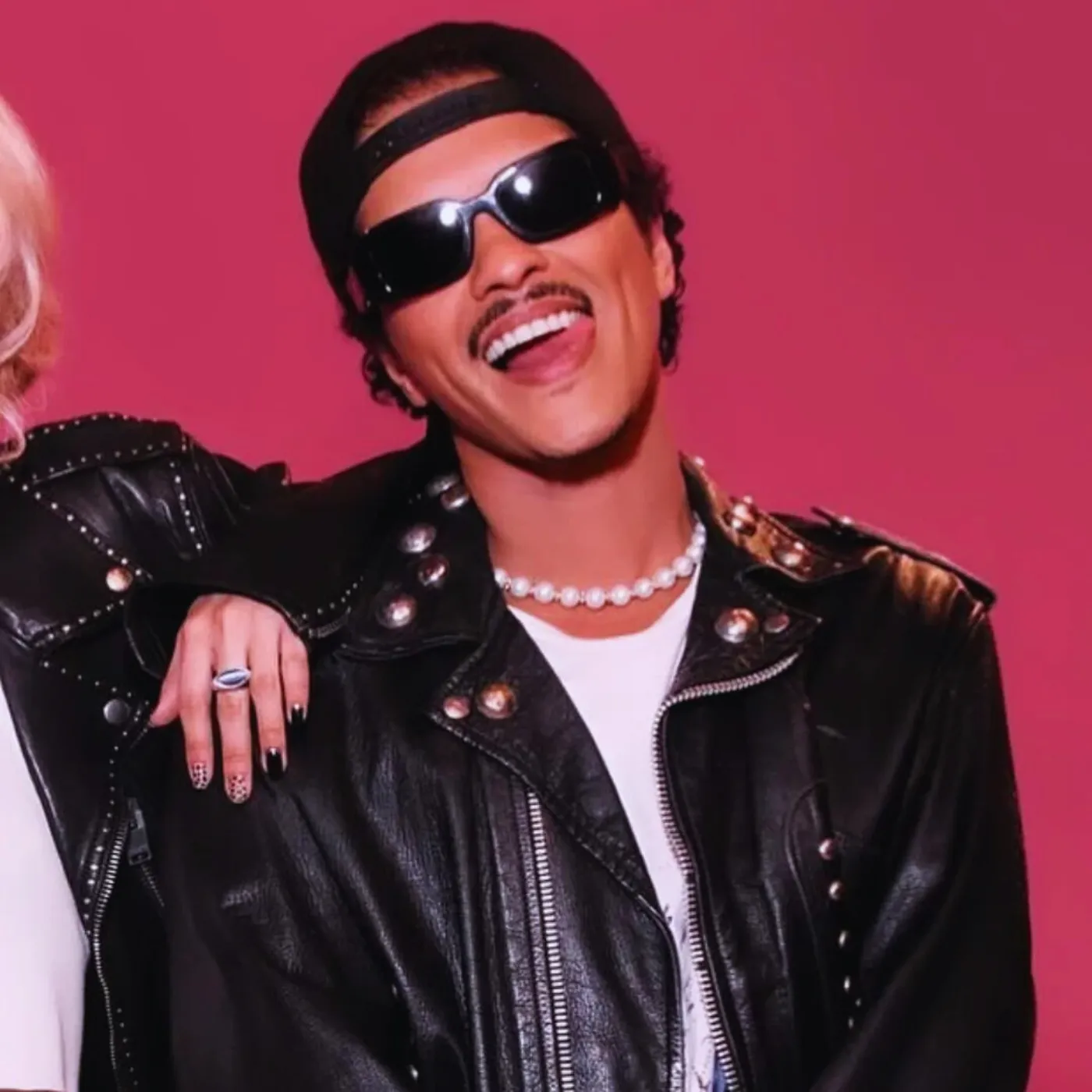 image_686f2c7dc6852 ROSÉ & Bruno Mars Just Crushed Dua Lipa’s “Levitating” — And Miley Cyrus’s “Flowers” Is Next