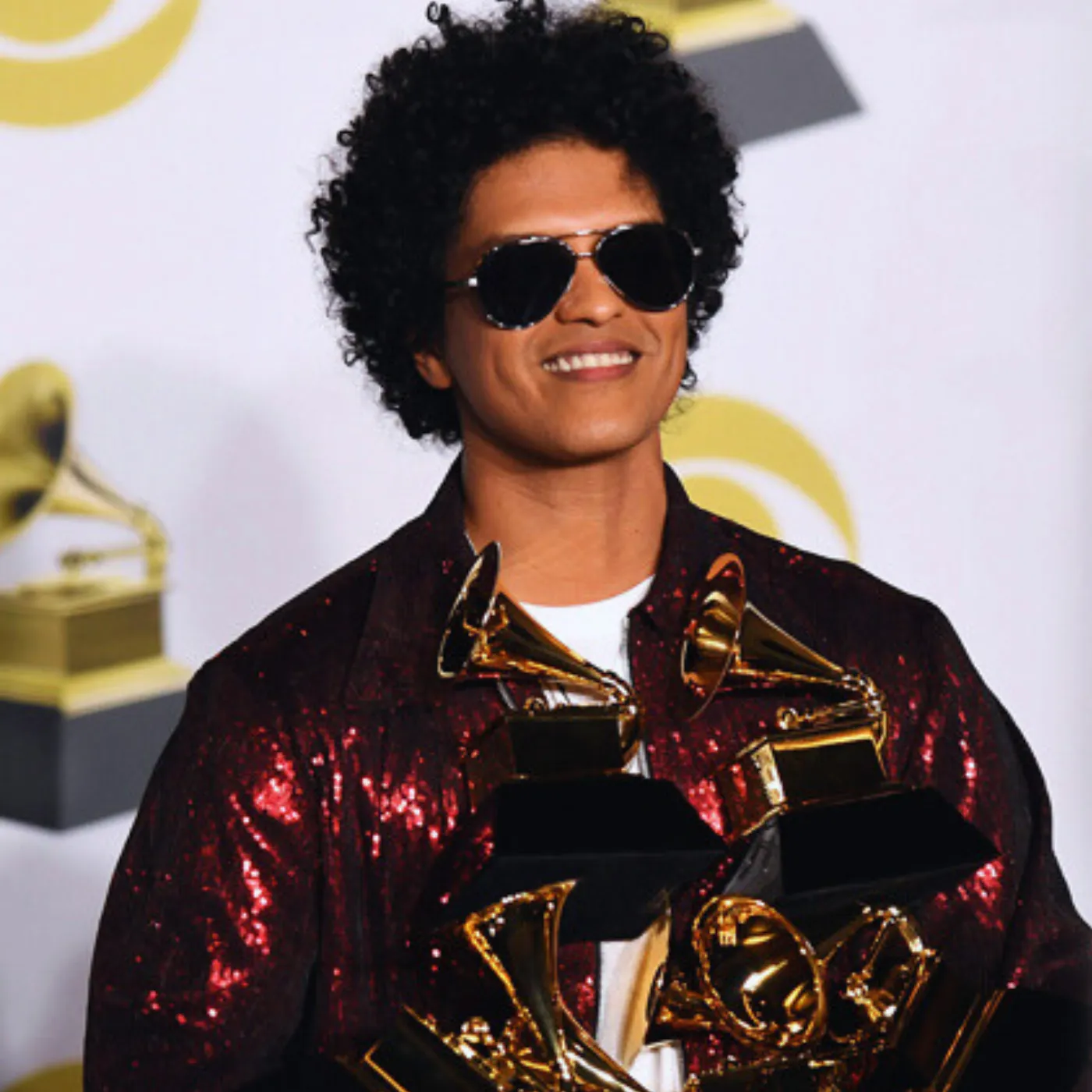 image_686f3081048cd Beneath the Spotlight: Bruno Mars’ Unfiltered, Heart-Wrenching Family Journey