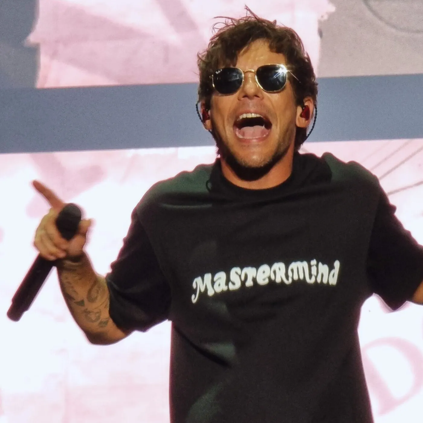 image_68708de4737b8 Post-Ejekt Sparks Fly: Louis Tomlinson and Zara McDermott Heat Up the Airport