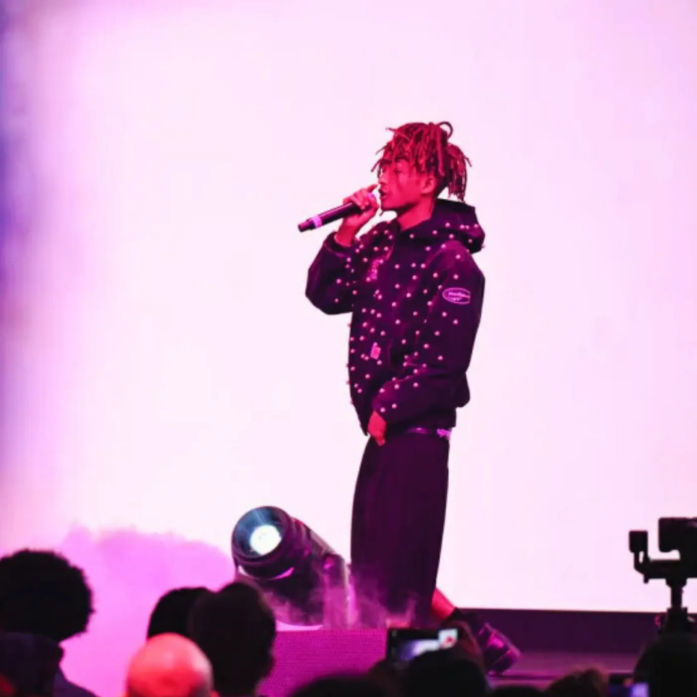 image_6871db7e6b9e9 Jaden Smith & Willow Smith Spark Uproar, Hijack Samsung’s Ultra Experience with Outrageous Stunt